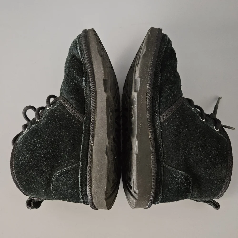 UGG Kids Neumel II Black Chukka Boots US 2 Toddler Suede Shearling Lace Up